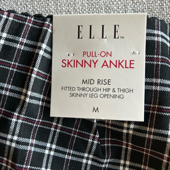 NWT Elle Pull-On Skinny Ankle Mid Rise Plaid Black, Maroon and White Pants - Picture 9 of 10